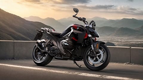 R 1300 RS